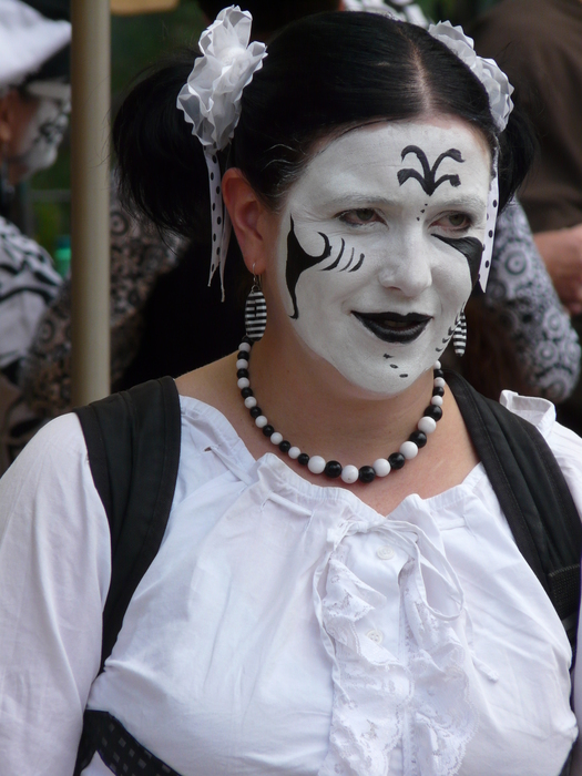 This and many pictures following were taken at the Mediaeval Fair at Mehun-sur-Yèvre.