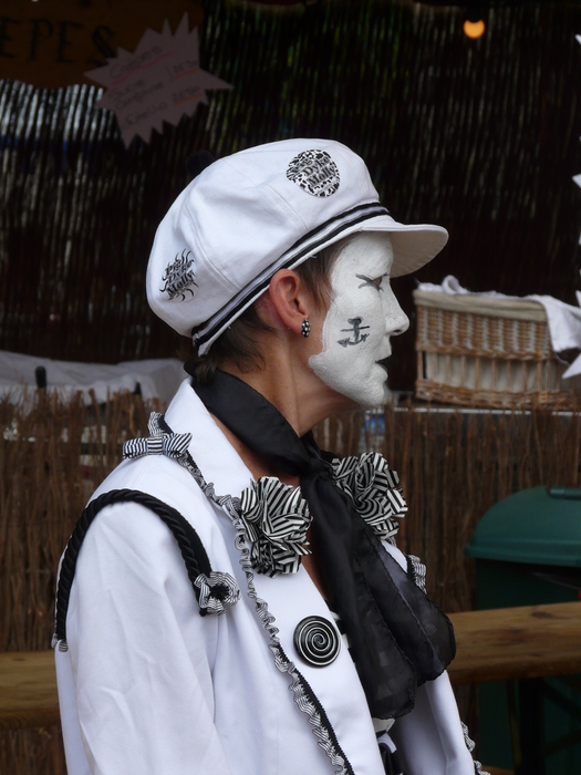 at the Mediaeval Fair at Mehun-sur-Yèvre.