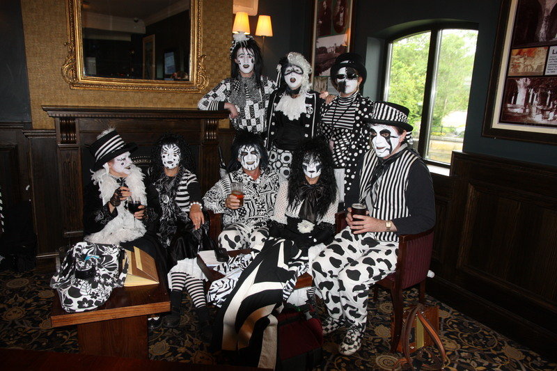 Chippenham Folk Festival 2011: Lunch at the Wetherspoons Pub, The Bridge House