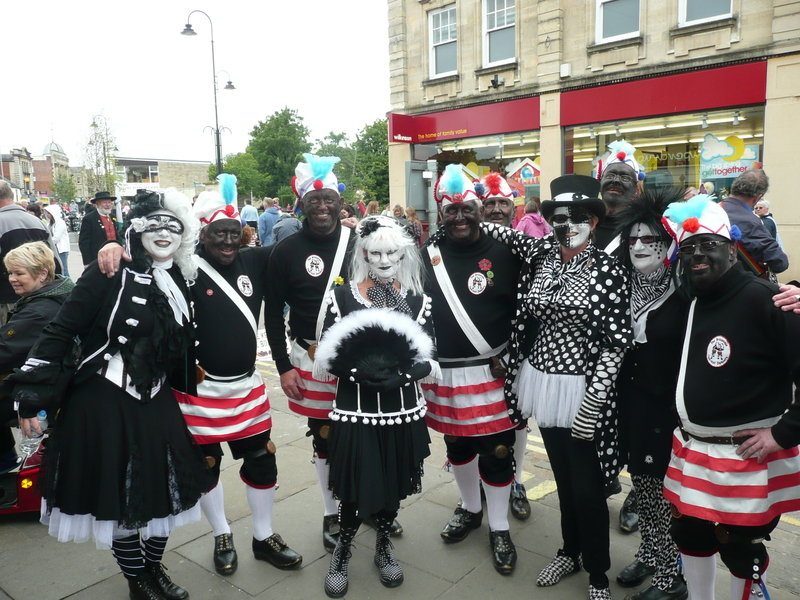 Chippenham 2011: Anne, Philippa, Glen and Chris join the Nutters