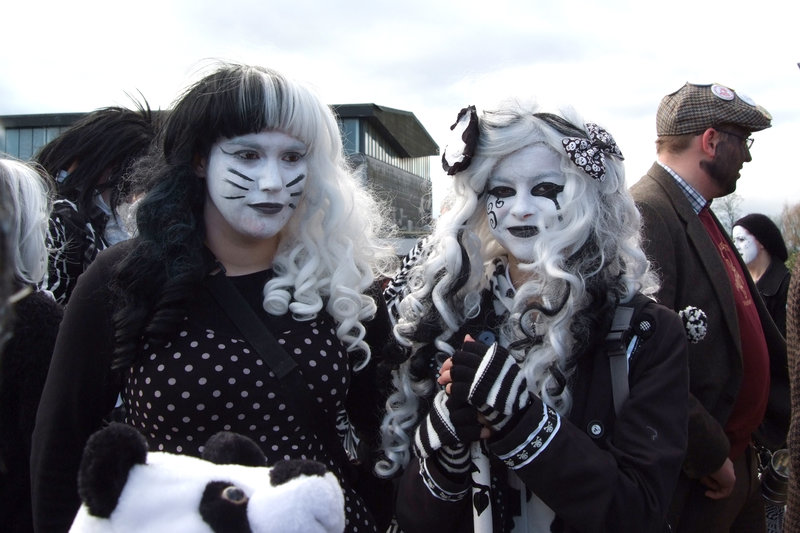 Straw Bear 2015 [photo: Mandy Chasney]